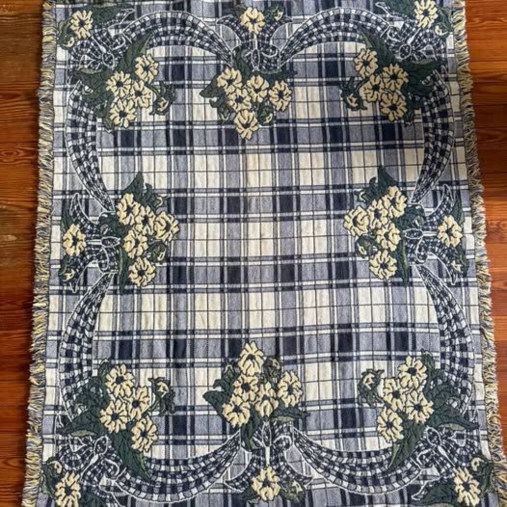 Vintage Woven Floral Plaid Tapestry/Throw Blanket